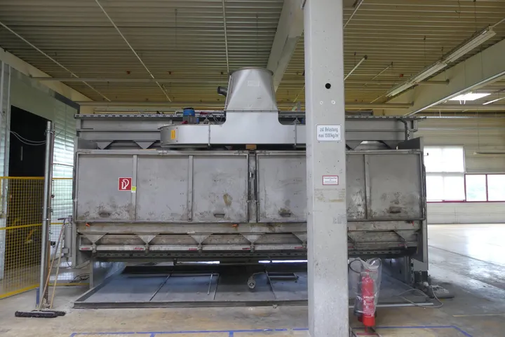 Burgmann Nasslackierkabine umgebaut zur Trockenlackierkabine Maße in cm ca. 600 x 300 x 350